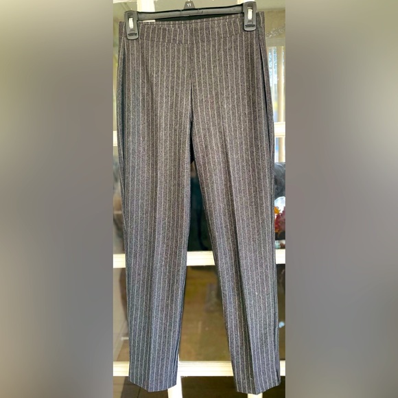 Kobi Halperin Women’s Gray Striped  Pants Cropped Slim Chino NWOT - Picture 1 of 7